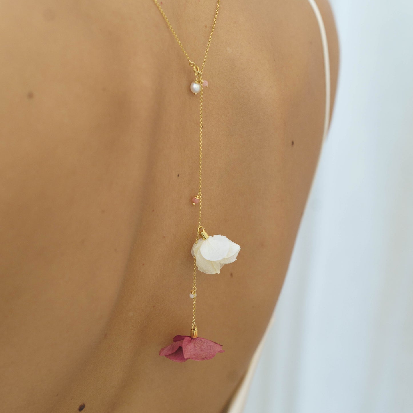 Collier Bloom