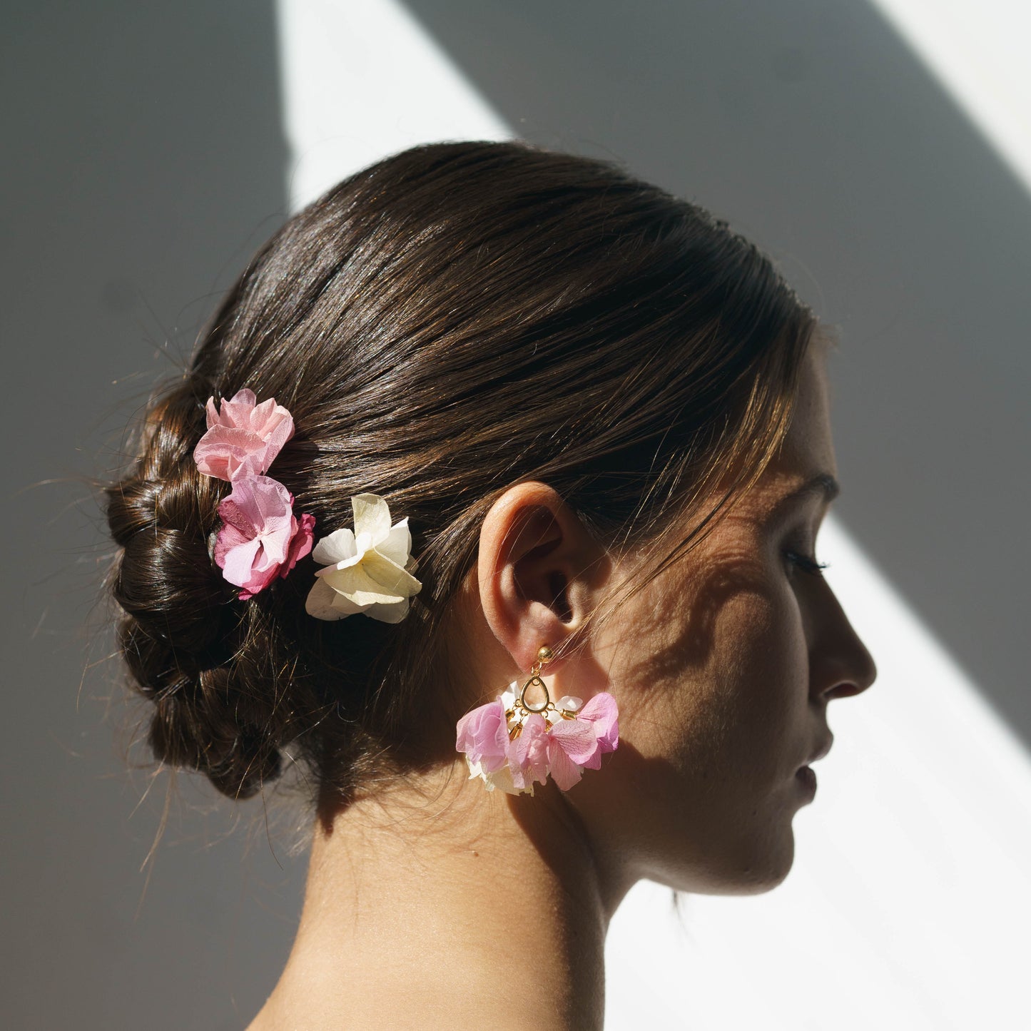 Hairpins Bloom
