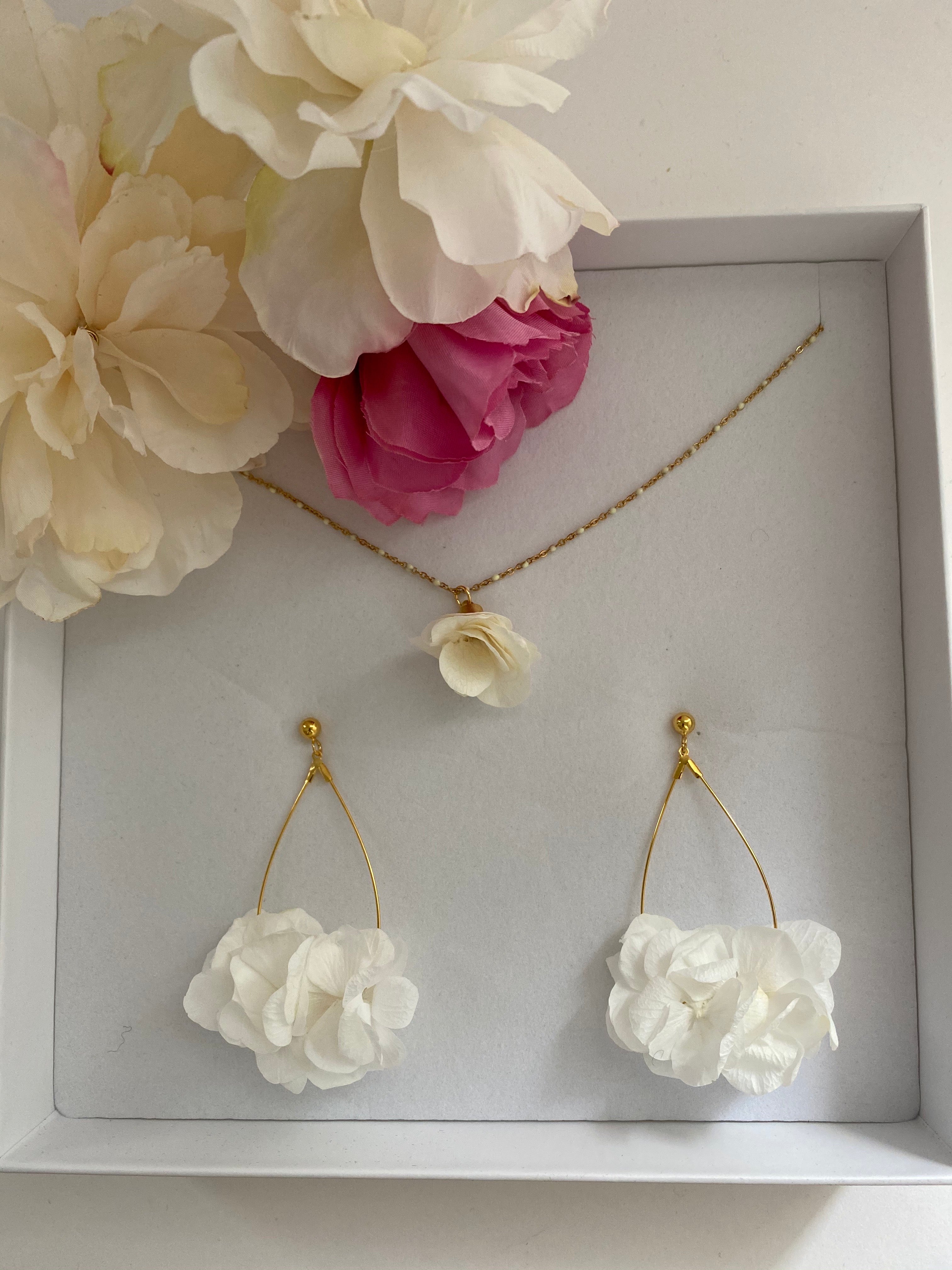 DIY Shrink Plastic Flower Earrings with Free Cut Files  Persia Lou