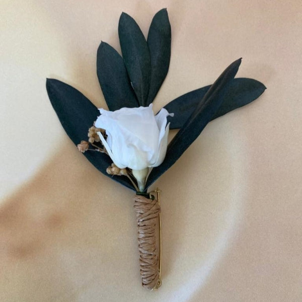 Boutonnière Coconut